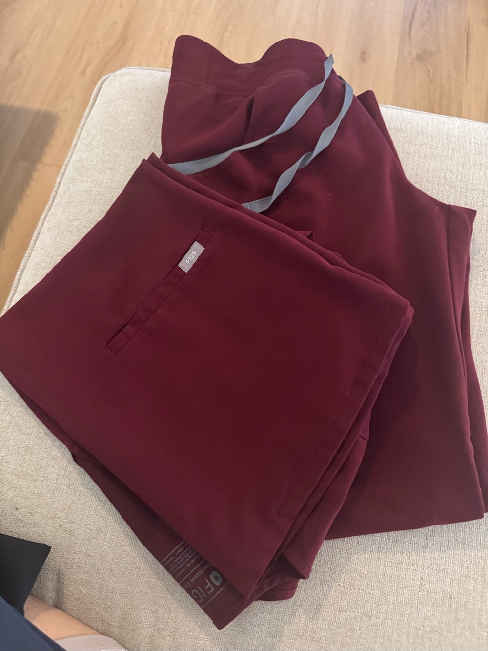 Figs Women's Maroon Sweatpants - Drawstring Joggers